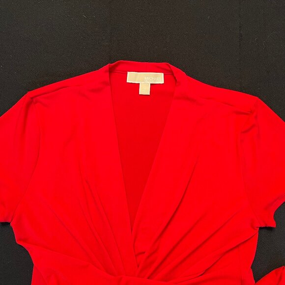 Michaels Kors - Red v-neck Faux Wrap, cap sleeve, hi-low dress - Picture 3 of 7